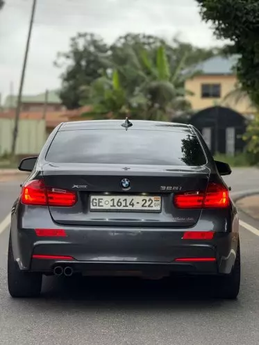 BMW 328i