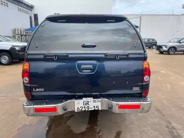 Mitsubishi L200