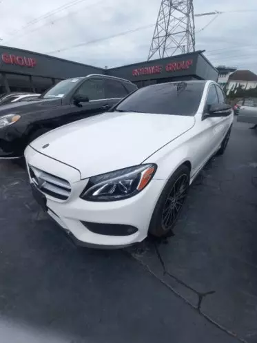 Mercedes-Benz C 400