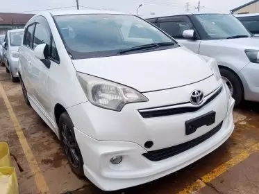 Toyota Ractis
