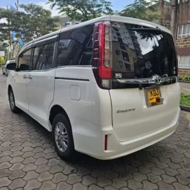 Toyota esquire