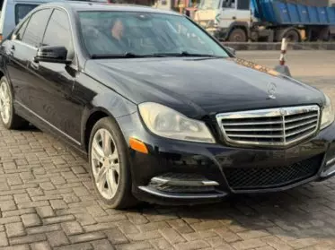 Mercedes-Benz C 300