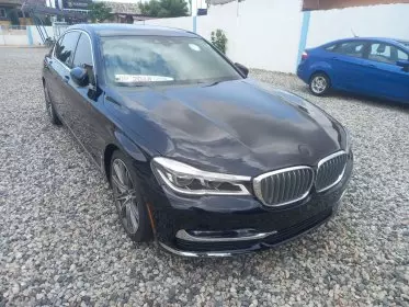 BMW 750 li