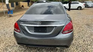 Mercedes-Benz C 300