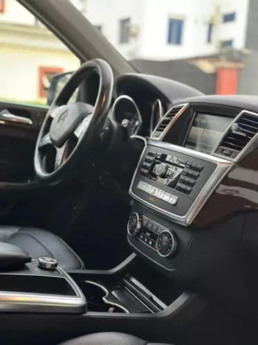 Mercedes-Benz ML 350