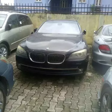 BMW 750