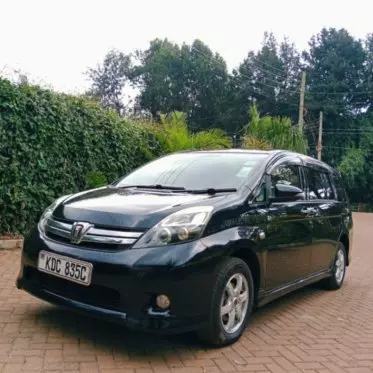 Toyota Isis