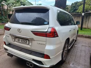 Lexus LX 570