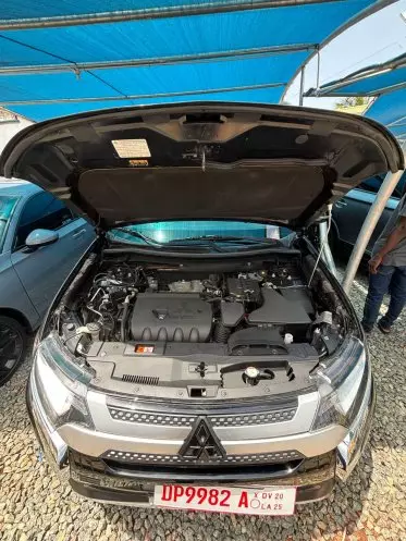 Mitsubishi OUTLANDER FORT