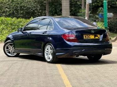 Mercedes-Benz C 200