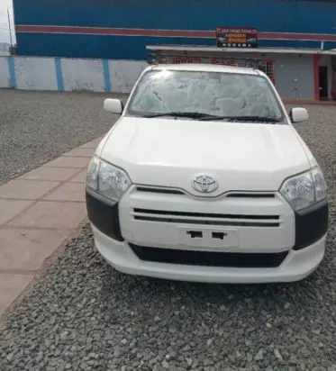 Toyota Succeed 