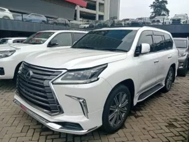 Lexus LX 570