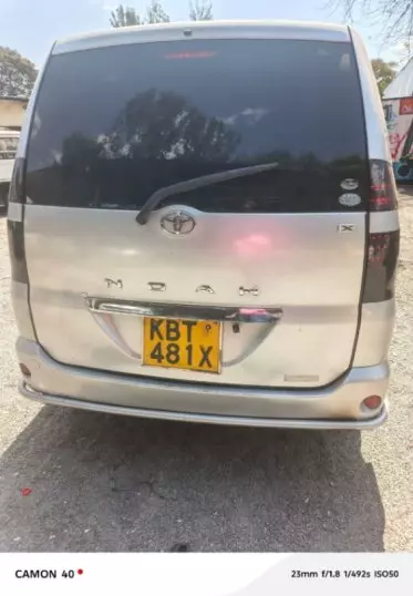 Toyota Noah
