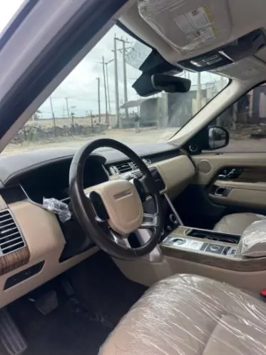 RANGE ROVER HSE LR4