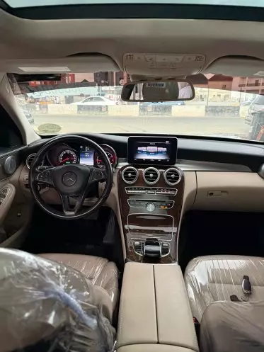 Mercedes-Benz C 300