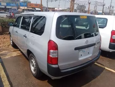 Toyota Succeed 