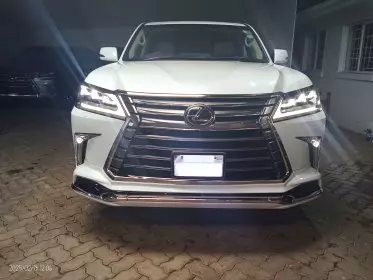 Lexus LX 570