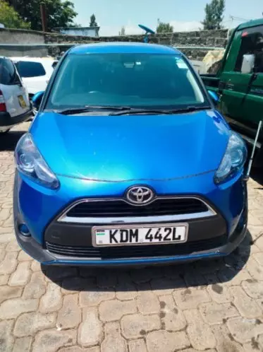 Toyota Sienta