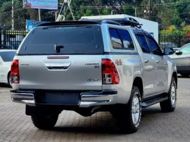 Toyota Hilux Revo