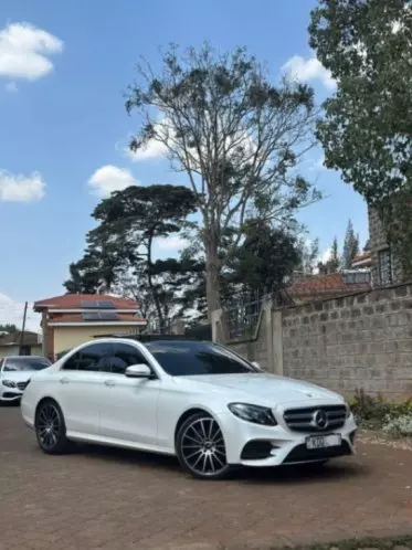 Mercedes-Benz CE 200