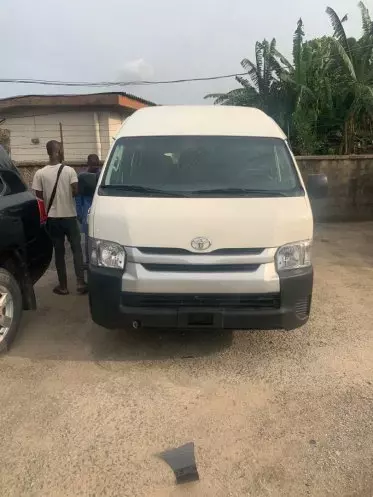 Toyota Hiace (High Roof)