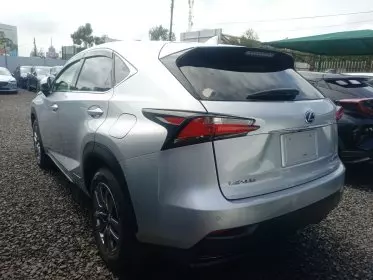 Lexus NX300h Hybrid