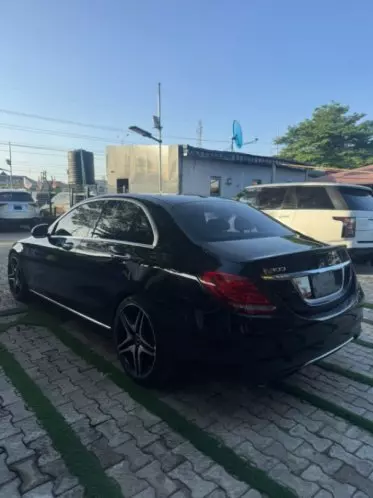 Mercedes-Benz C 300