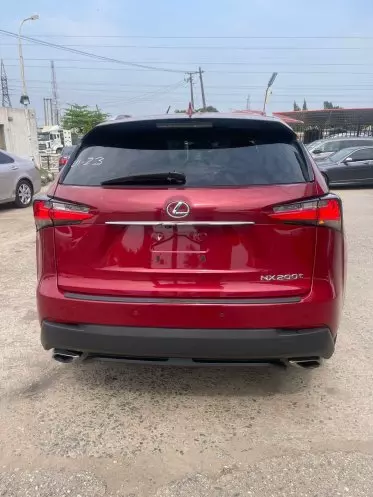 Lexus NX 200T