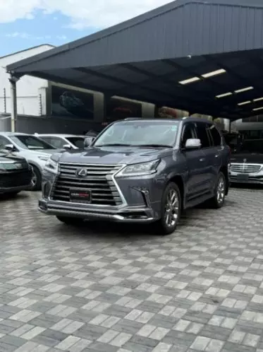 Lexus LX 570