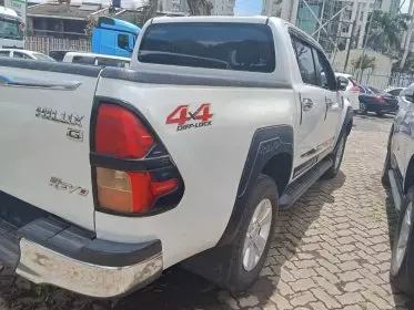 Toyota Hilux Revo 