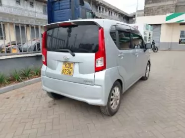 Daihatsu Mira 