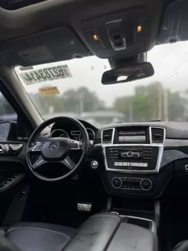 Mercedes-Benz ML 400