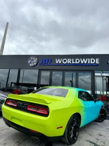 Dodge Challenger
