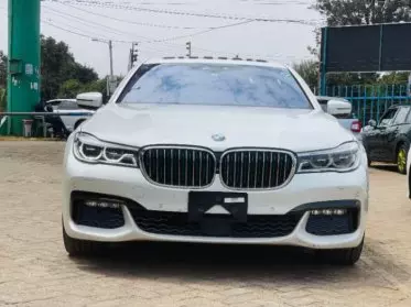 BMW 740