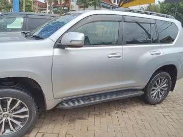 Toyota Land Cruiser Prado TX L