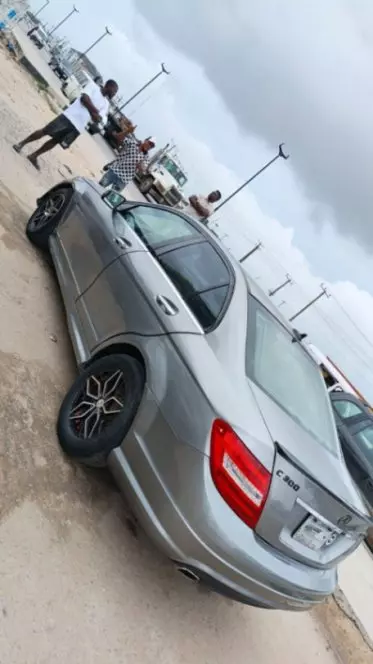 Mercedes-Benz C 300