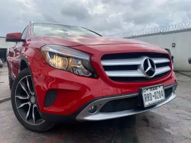 Mercedes-Benz GLA 250