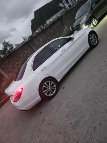 Mercedes-Benz C 300