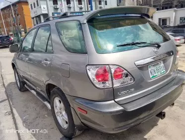 Lexus RX 300