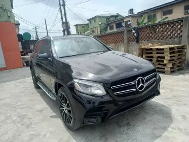 Mercedes-Benz GLC 300