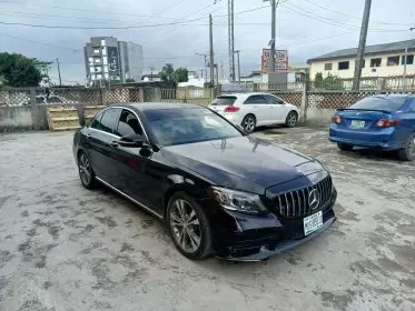 Mercedes-Benz C 300