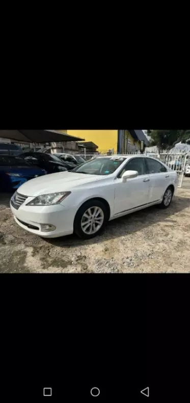 Lexus ES