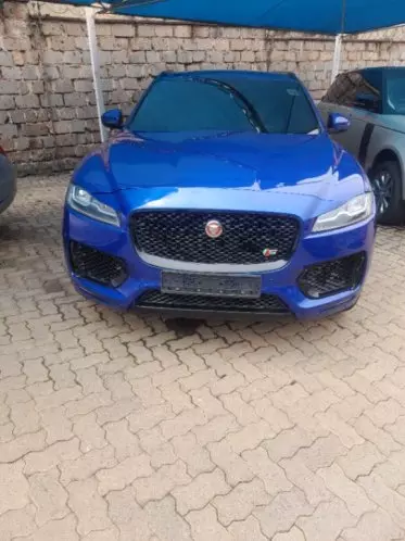 Jaguar F-Pace