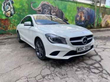 Mercedes-Benz CLA 180