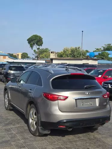 Infiniti FX 35