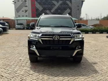 Toyota Landcruiser 300 GXR