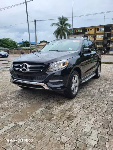Mercedes-Benz GLE 350