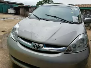 Toyota Sienna
