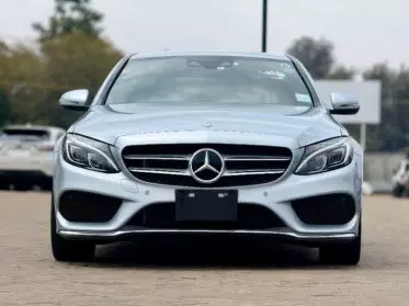 Mercedes-Benz C200