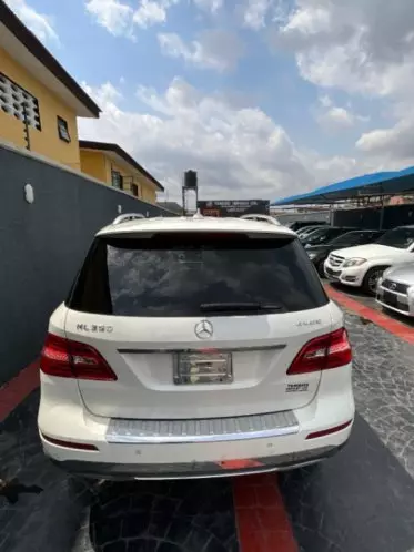 Mercedes-Benz ML 350